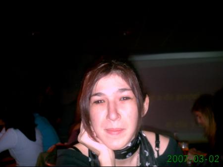 melanie ma soeur et une foto reussi lol